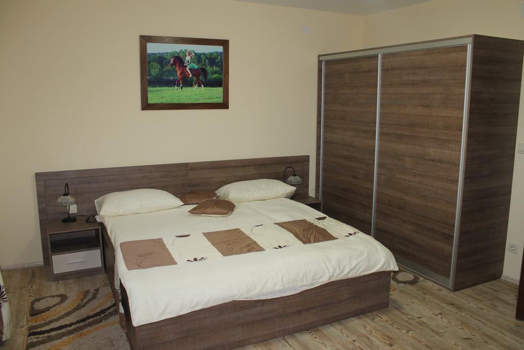 Rooms & Apartment Vinia Bjelovar Exterior photo